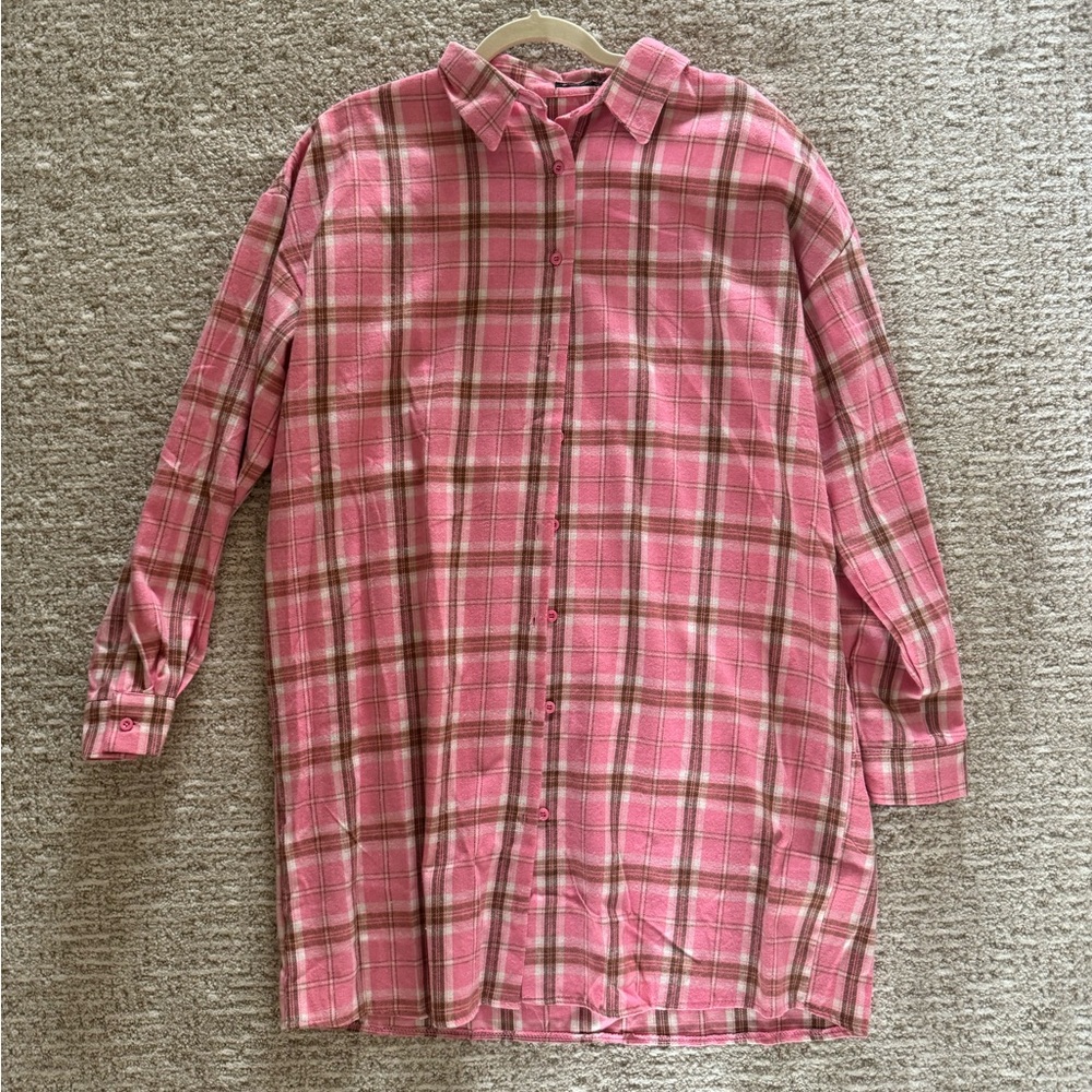 Casual pink dress